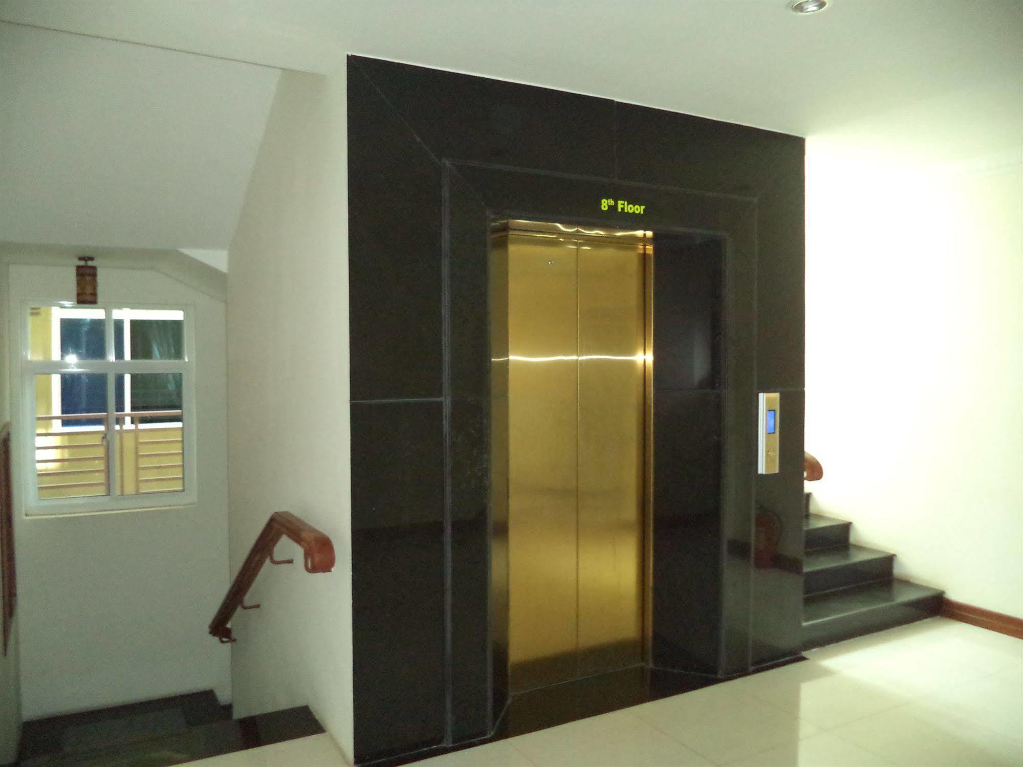 Go In Hotel Phnom Penh Eksteriør bilde